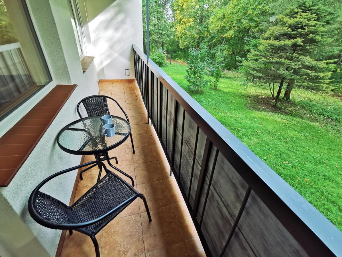 Apartament Z Widokiem Na Park Polanica-Zdrój Exterior foto
